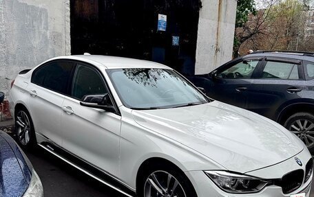 BMW 3 серия, 2012 год, 2 600 000 рублей, 2 фотография