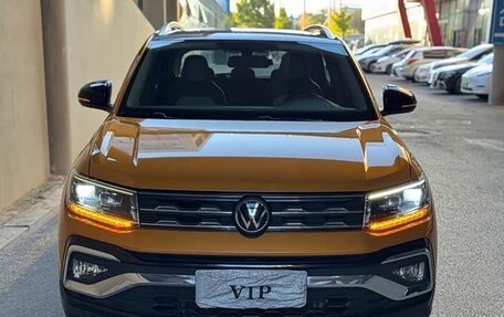 Volkswagen T-Roc I, 2021 год, 1 855 000 рублей, 6 фотография