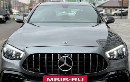 Mercedes-Benz E-Класс, 2018 год, 3 300 000 рублей, 3 фотография