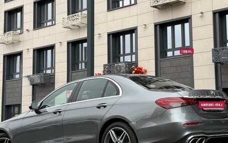 Mercedes-Benz E-Класс, 2018 год, 3 300 000 рублей, 18 фотография