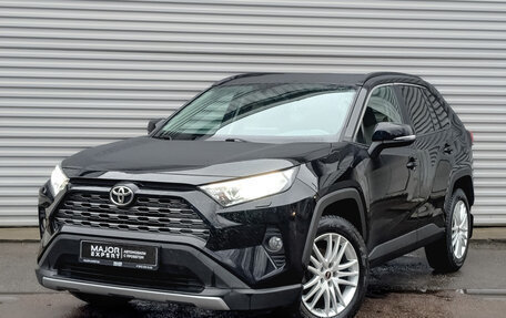 Toyota RAV4, 2019 год, 3 370 000 рублей, 1 фотография