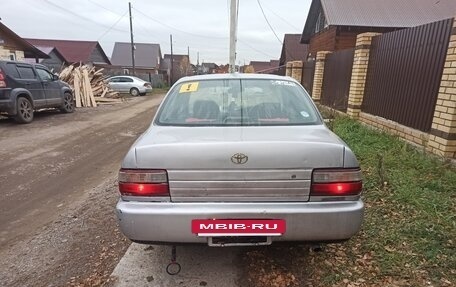 Toyota Corolla, 1994 год, 250 000 рублей, 2 фотография
