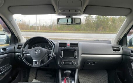 Volkswagen Jetta VI, 2010 год, 597 000 рублей, 5 фотография