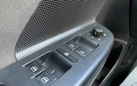 Volkswagen Jetta VI, 2010 год, 597 000 рублей, 11 фотография