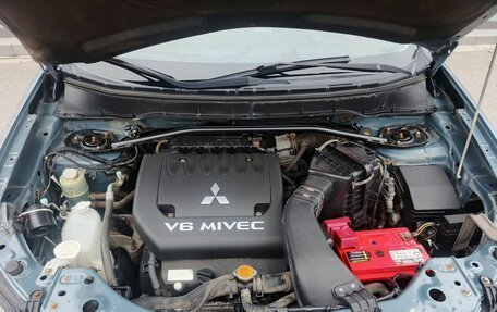 Mitsubishi Outlander III рестайлинг 3, 2008 год, 1 099 000 рублей, 11 фотография