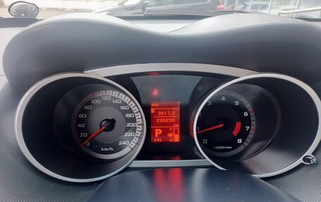 Mitsubishi Outlander III рестайлинг 3, 2008 год, 1 099 000 рублей, 13 фотография