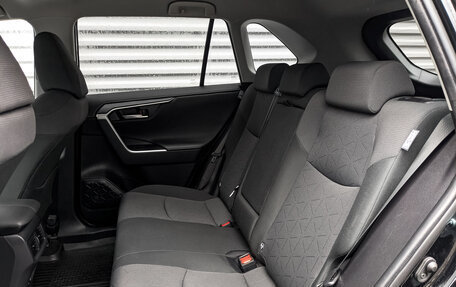 Toyota RAV4, 2019 год, 3 370 000 рублей, 18 фотография