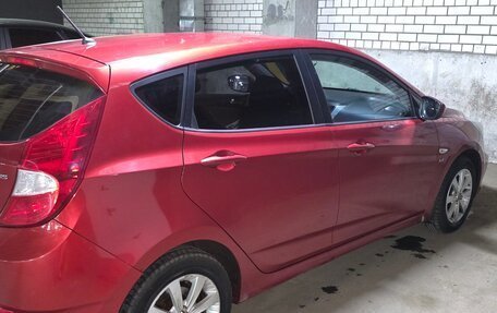 Hyundai Solaris II рестайлинг, 2011 год, 690 000 рублей, 8 фотография