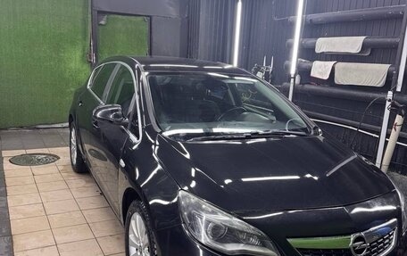 Opel Astra J, 2012 год, 663 000 рублей, 1 фотография