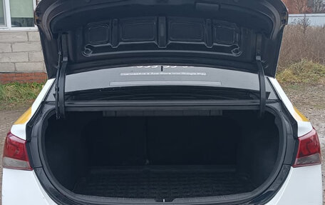 Hyundai Solaris II рестайлинг, 2020 год, 1 050 000 рублей, 5 фотография