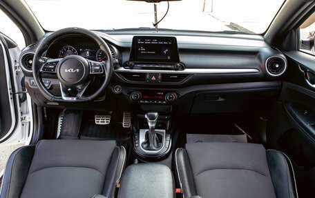 KIA Cerato IV, 2021 год, 1 695 000 рублей, 16 фотография