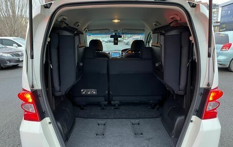 Honda Freed I, 2010 год, 1 099 000 рублей, 12 фотография