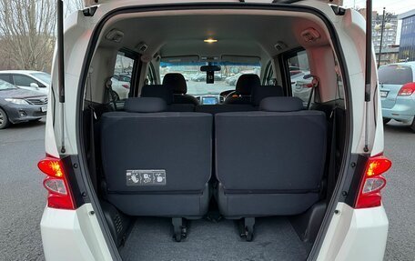 Honda Freed I, 2010 год, 1 099 000 рублей, 13 фотография