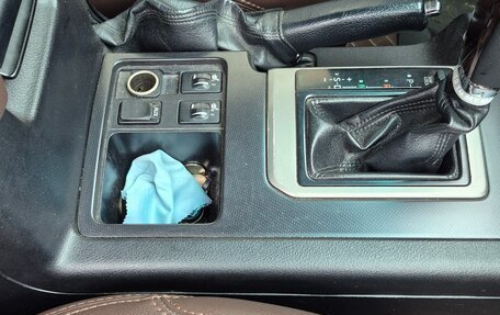 Toyota Land Cruiser Prado 150 рестайлинг 2, 2010 год, 2 500 500 рублей, 12 фотография