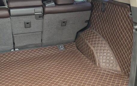 Toyota Land Cruiser Prado 150 рестайлинг 2, 2010 год, 2 500 500 рублей, 16 фотография