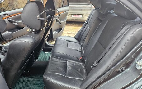 Toyota Avensis III рестайлинг, 2007 год, 1 350 000 рублей, 24 фотография