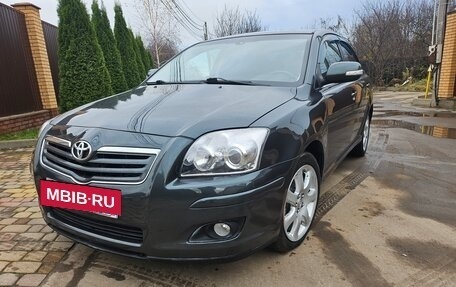 Toyota Avensis III рестайлинг, 2007 год, 1 350 000 рублей, 29 фотография