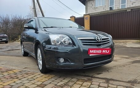 Toyota Avensis III рестайлинг, 2007 год, 1 350 000 рублей, 31 фотография