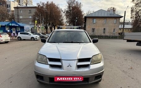 Mitsubishi Outlander III рестайлинг 3, 2003 год, 255 000 рублей, 2 фотография