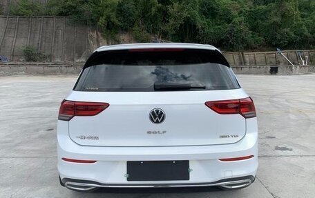 Volkswagen Golf VIII, 2022 год, 1 730 000 рублей, 5 фотография