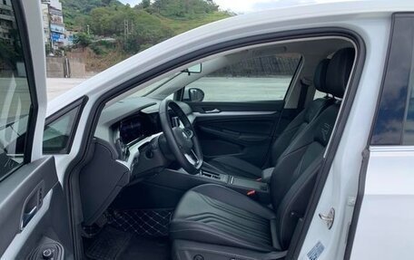 Volkswagen Golf VIII, 2022 год, 1 730 000 рублей, 11 фотография