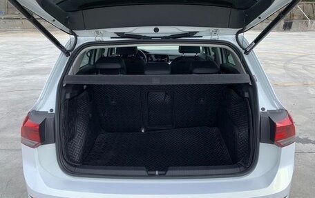 Volkswagen Golf VIII, 2022 год, 1 730 000 рублей, 17 фотография