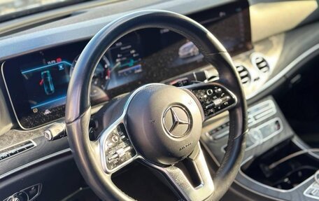 Mercedes-Benz E-Класс, 2019 год, 3 800 000 рублей, 1 фотография