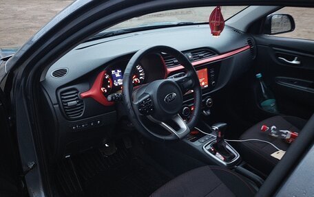 KIA Rio IV, 2021 год, 1 950 000 рублей, 5 фотография