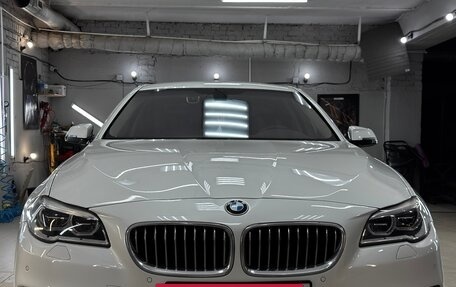 BMW 5 серия, 2016 год, 2 950 000 рублей, 2 фотография