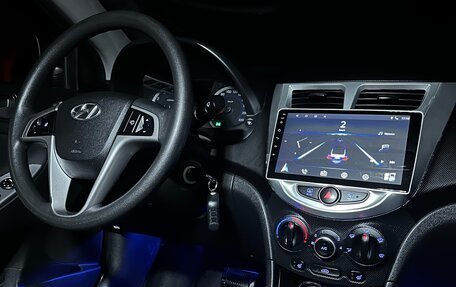 Hyundai Solaris II рестайлинг, 2016 год, 1 150 000 рублей, 26 фотография