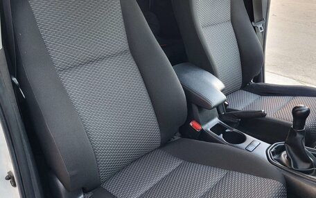 Toyota Hilux VIII, 2021 год, 2 350 000 рублей, 14 фотография