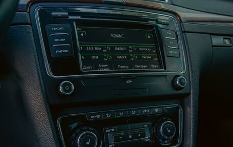 Skoda Superb III рестайлинг, 2013 год, 14 фотография