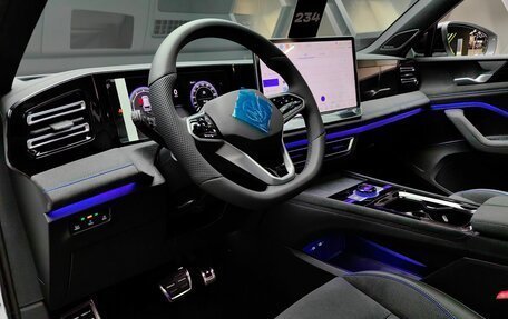 Volkswagen Tiguan, 2025 год, 5 150 000 рублей, 15 фотография