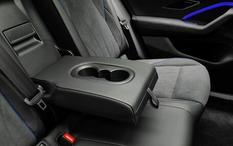 Volkswagen Tiguan, 2025 год, 5 150 000 рублей, 34 фотография