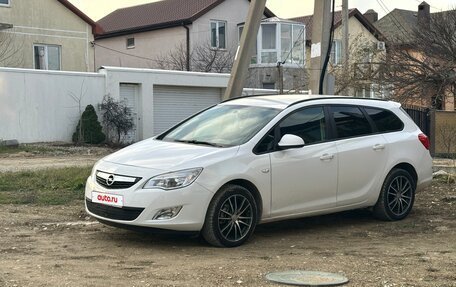 Opel Astra J, 2012 год, 900 000 рублей, 8 фотография