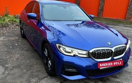 BMW 3 серия, 2019 год, 3 970 000 рублей, 12 фотография