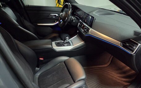 BMW 3 серия, 2021 год, 6 550 000 рублей, 13 фотография