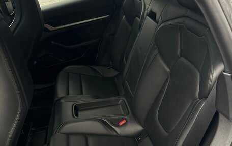 Porsche Taycan I, 2020 год, 7 650 000 рублей, 18 фотография