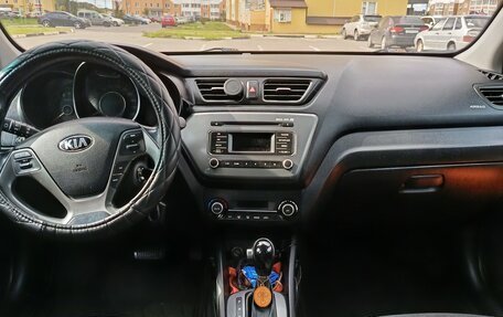 KIA Rio III рестайлинг, 2015 год, 995 000 рублей, 18 фотография