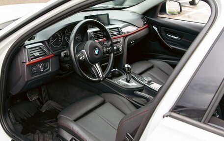 BMW 3 серия, 2015 год, 1 895 000 рублей, 13 фотография