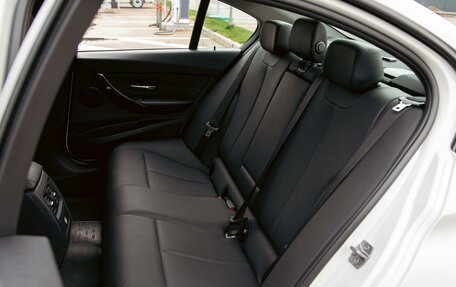 BMW 3 серия, 2015 год, 1 895 000 рублей, 17 фотография