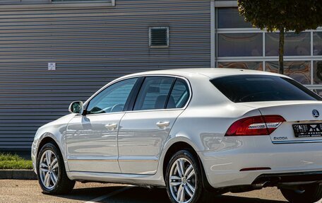 Skoda Superb III рестайлинг, 2014 год, 1 095 000 рублей, 9 фотография