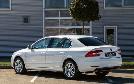 Skoda Superb III рестайлинг, 2014 год, 1 095 000 рублей, 4 фотография