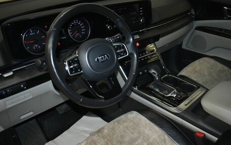 KIA Carnival, 2021 год, 4 100 000 рублей, 5 фотография