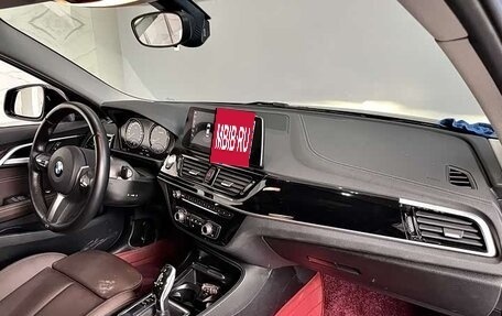 BMW 1 серия, 2022 год, 1 850 005 рублей, 12 фотография