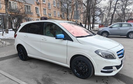 Mercedes-Benz B-Класс, 2015 год, 1 700 000 рублей, 4 фотография