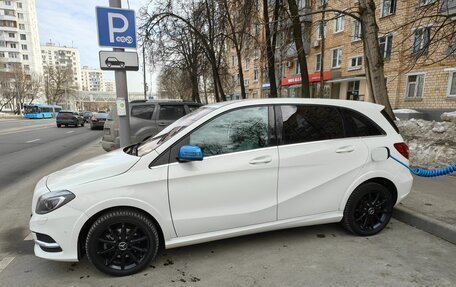 Mercedes-Benz B-Класс, 2015 год, 1 700 000 рублей, 3 фотография