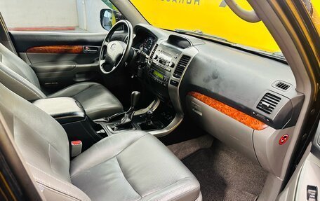 Toyota Land Cruiser Prado 120 рестайлинг, 2006 год, 1 799 000 рублей, 12 фотография