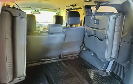 Toyota Land Cruiser Prado 120 рестайлинг, 2006 год, 1 799 000 рублей, 11 фотография