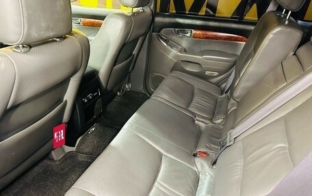 Toyota Land Cruiser Prado 120 рестайлинг, 2006 год, 1 799 000 рублей, 10 фотография